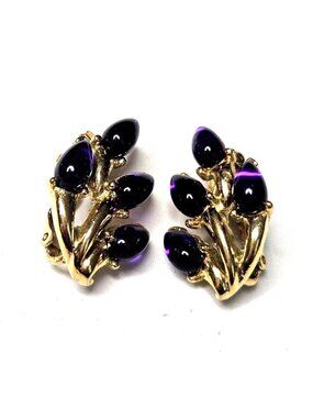 Trifari Vntage Purple Glass Gold Tone Floral Clip On Earrings